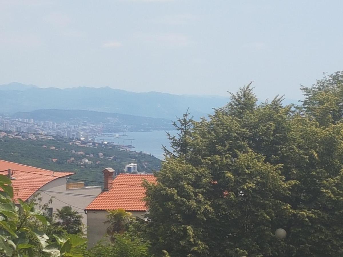 Apartment Garden & Sea Волоско Экстерьер фото