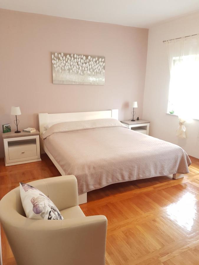 Apartment Garden & Sea Волоско Экстерьер фото