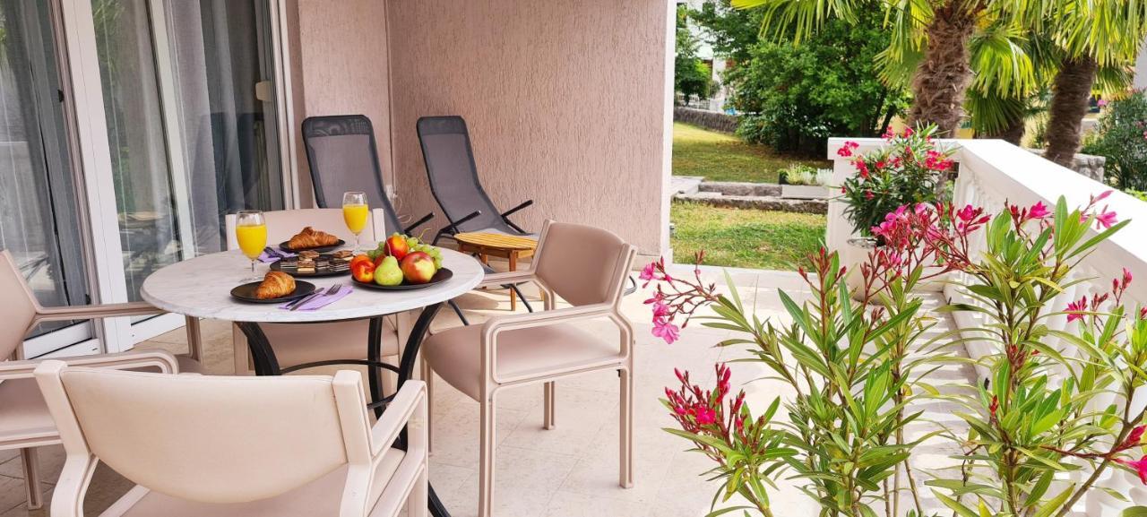 Apartment Garden & Sea Волоско Экстерьер фото